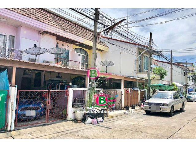 ทาวน์เฮาส์ 2 ชั้น โครงการ สินพัฒนาธานี เนื้อที่ 19 ตรว. ถนนวิภาวดีรังสิต เขตจตุจักร