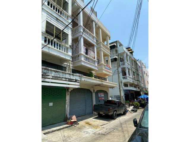 อาคารพาณิชย์ 3 ชั้นครึ่ง 17 ตรว. ถนนเรวดี