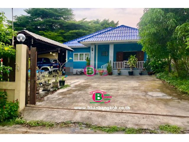 บ้านเดี่ยว 1 ชั้น หลังริม ซอยคู้บอน 25 แยก 9 เนื้อที่ 125 ตรว. ถนนคันนายาว เขตคันนายาว