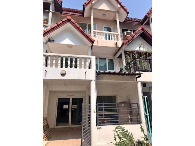 รหัสทรัพย์ B4932 ให้เช่าทาวน์เฮ้าส์ 3 ชั้น ซอยสุขุมวิท 66/1 ใกล้ BTS อุดมสุข สามารถทำออฟฟิศได้