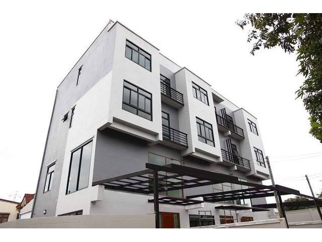 ขายทาว์โฮมใหม่ 3 ชั้น ลาดพร้าว-รัชดา ใจกลางเมือง