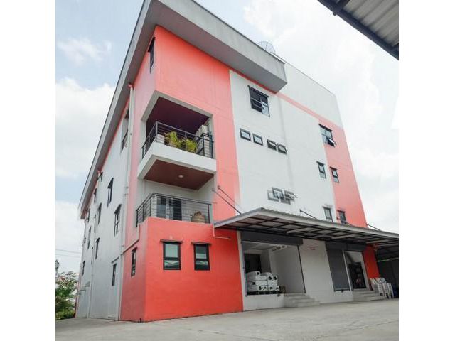 ขายอาคารสำนักงาน4ชั้นพร้อมลิฟต์ ย่านเลียบด่วน