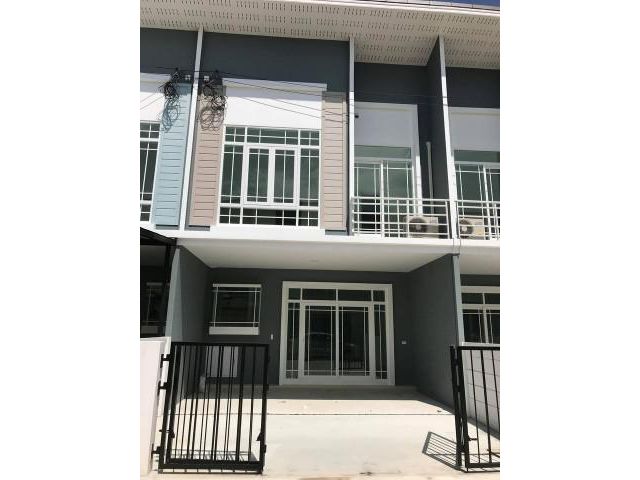 ให้เช่าทาวน์โฮม 2 ชั้น โครงการ Q.District เวสต์เกต ทำเลบางบัวทอง-บางใหญ่ ใกล้สถานีรถไฟฟ้าสายสีม่วง