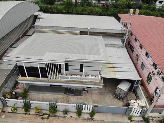 S058 - ขายโรงงานพร้อมบ้านเดี่ยว 200 ตารางวา พื้นที่ใช้สอยรวม 899 ตร.ม. ราคา 12 ล้าน ใกล้เซ็นทรัลมหาชัยเพียง 3.6 กม.