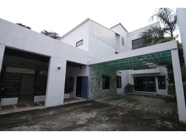 ให้เช่าบ้านเดี่ยว2ชั้น ปรีดีย์43 ย่านเอกมัย สุขุมวิท71 เขตวัฒนา เหมาะสำหรับบ้านหรือบ้านออฟฟิศ