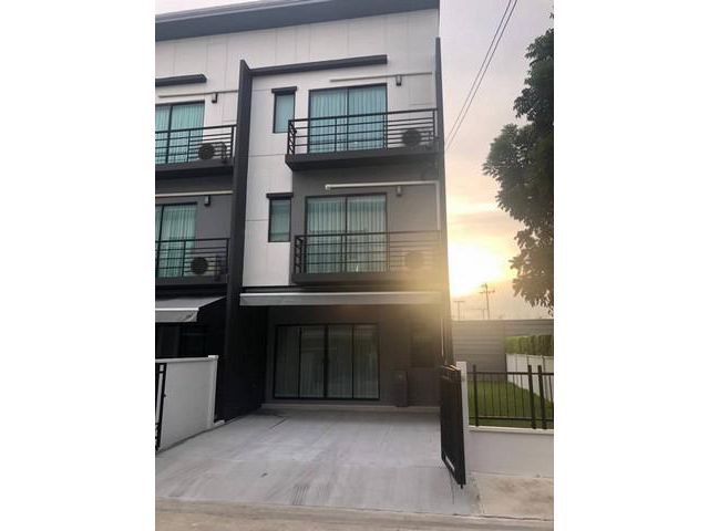 ทาวน์โฮม3 ชั้น บ้านกลางเมือง ราชพฤกษ์ รัตนาธิเบศร์