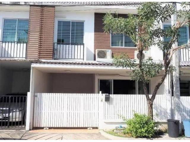 โครงการ อารียา เดอะคัลเลอร์พรีเมี่ยม ลาดปลาเค้า