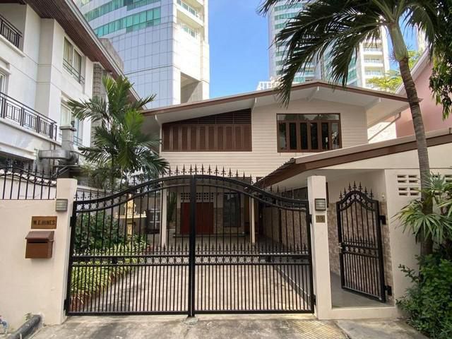 ให้เช่าบ้านเดี่ยว 2 ชั้น ซอยสุขุมวิท 16 ใกล้รถไฟฟ้าBTSอโศก