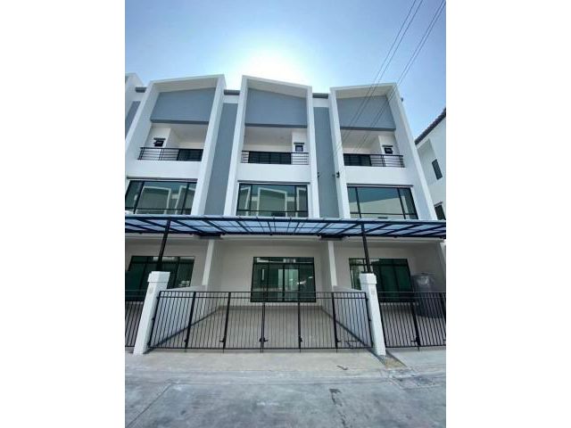 รหัส B0707 ให้เช่า ทาวน์โฮม สำหรับเช่าอยู่อาศัย หรือ ทำ home office อุดมสุข 39 โครงการ Cordiz at udo