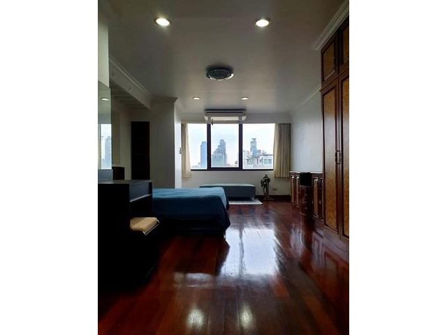 คอนโด academia grand tower ใกล้ BTS