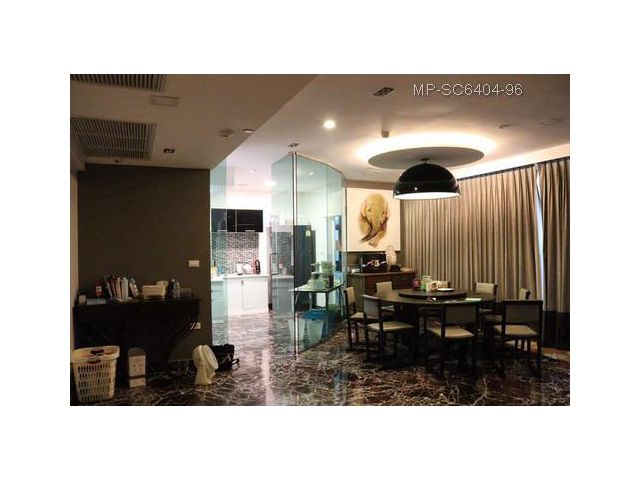 ขาย Penthouse สุขุมวิท-อโศก 3 ห้องนอน ชั้นสูง