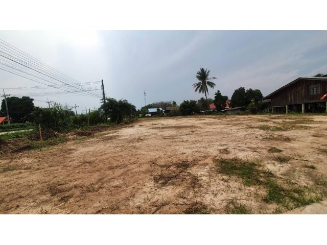 5BCS0003 ขายที่ดินทำเลสวย พร้อมเอกสารสิทธฺ์โฉนด ขนาดพื้นที่ 1 ไร่ 1 งาน ขายราคา 7,900,000 บาท  ที่ดินสวย ตั้งอยู่บนทำเลด