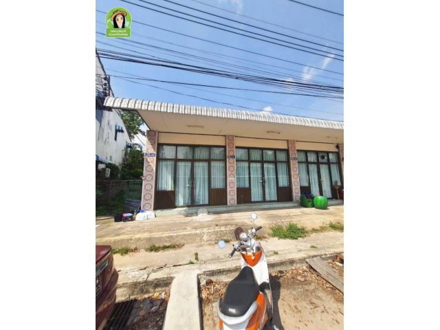 ห้องแถวทำเลดี หลัง สภ.คำเขื่อนแก้ว/ ยโสธร