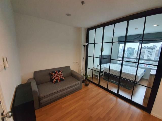 รหัสทรัพย์ B4988 ให้เช่า Lumpini Park พระราม 9-รัชดา (ห้องตกแต่งใหม่ style industrial loft น่าอยู่)