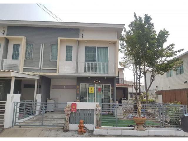 ให้เช่าทาวน์โฮม 2 ชั้น บ้านหลังมุม เดอะ คอนเนค แบริ่ง สเตชั่น ถนนเส้นหลัก สุขุมวิท-ศรีนครินทร์