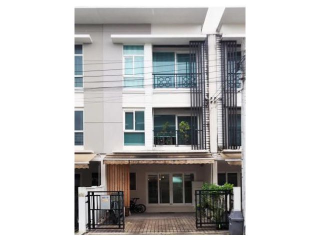 ขายทาวน์โฮม บ้านกลางเมือง พระราม9มอเตอร์เวย์ ขนาด 18 ตรว.