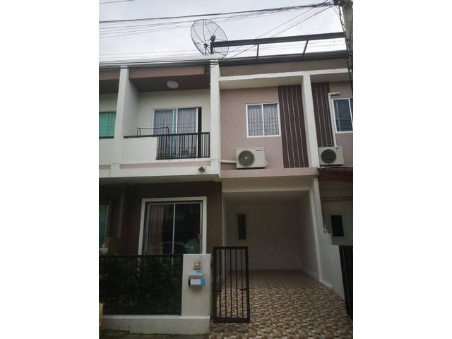 ทาวเฮาส์บ้านดีบางโทรัด เนื้อที่. 17.5 ตรว.