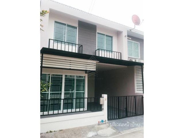 ขายถูกทาวน์เฮ้าส์ 2 ชั้น มบ.เดอะคัลเลอร์ เฟส 4 บ้านใหม่ทั้งหลังไม่เคยอยู่อาศัย