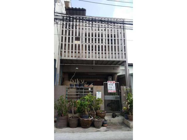 ทาวน์เฮ้าส์ 2 ชั้น 20 ตรว. หมู่บ้านประชานิเวศน์ 3