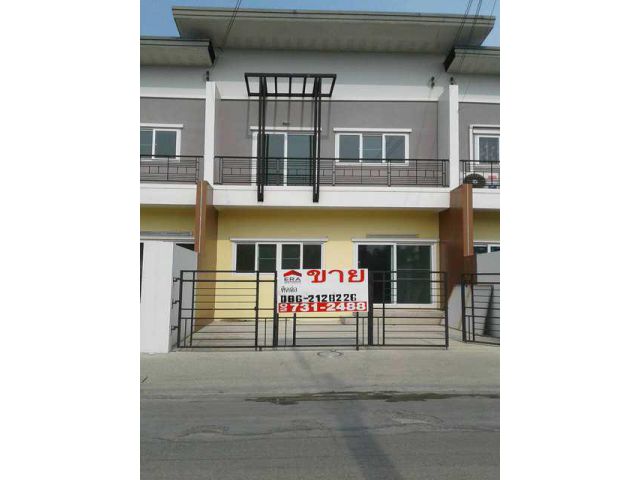 ทาวน์เฮ้าส์ 2 ชั้น 25 ตรว. ม.กนกวรรณ ซ.2 ถ.เทศบาล