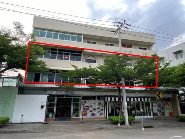 ให้เช่าอาคารพาณิชย์ (เฉพาะชั้น 2 และชั้น 3) ติดถนนใหญ่ยานนาวา หรือ ถนนสาธุประดิษฐ์ตัดใหม่