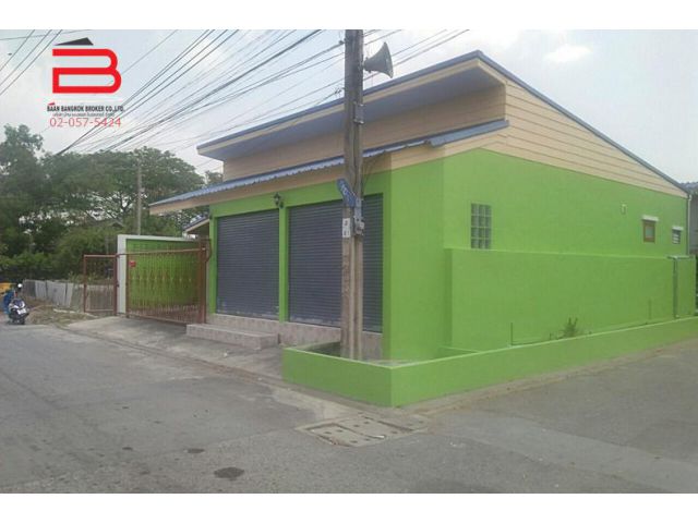 ที่ดินพร้อมบ้านเดี่ยว หลังมุม การเคหะมีนบุรี (คลองเก้า) เนื้อที่ 38 ตรว. ถนนไมตรีจิต-คลองเก้า เขตคลองสามวา