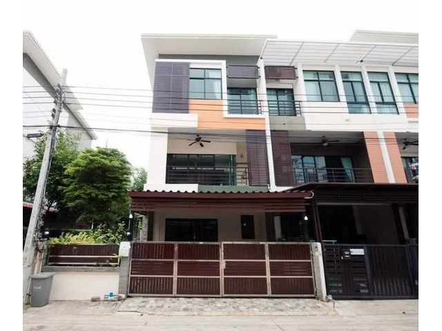 ขายบ้านหลังมุม ซิกเนเจอร์ กัลปพฤกษ์ เนื้อที่เยอะ