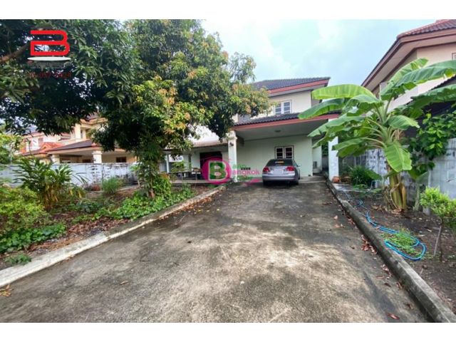 ที่ดินพร้อมบ้านเดี่ยว 2 ชั้น โครงการ พนาสนธิ์ 3 เนื้อที่ 99.7 ตรว. ถนนร่มเกล้า เขตมีนบุรี