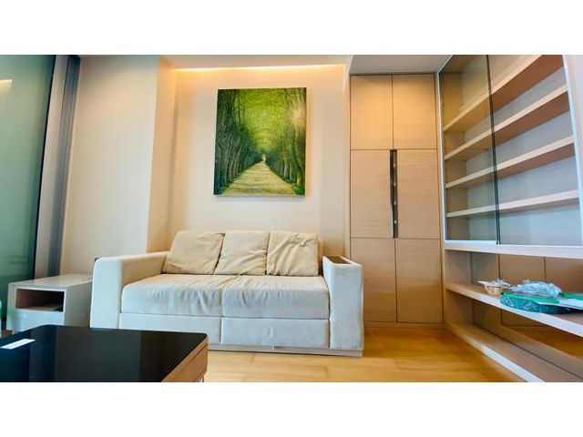TWR1162-R1101 The Address Asoke