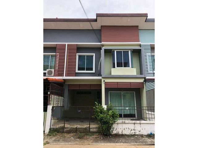 ขายขาดทุนทาวน์เฮ้าส์ : หมู่บ้านบัวทองธานี เฟส 15