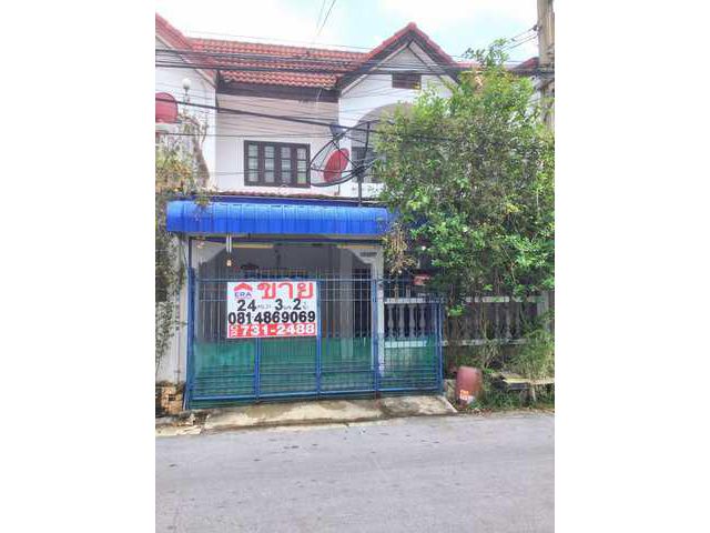 ทาวน์เฮ้าส์ หมู่บ้านสินธานี 3 เนื้อที่ 24 ตร.วา