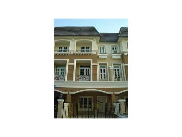 ขาย-ให้เช่า ทาวน์โฮม 3 ชั้น หมู่บ้านสราญพฤกษ์
