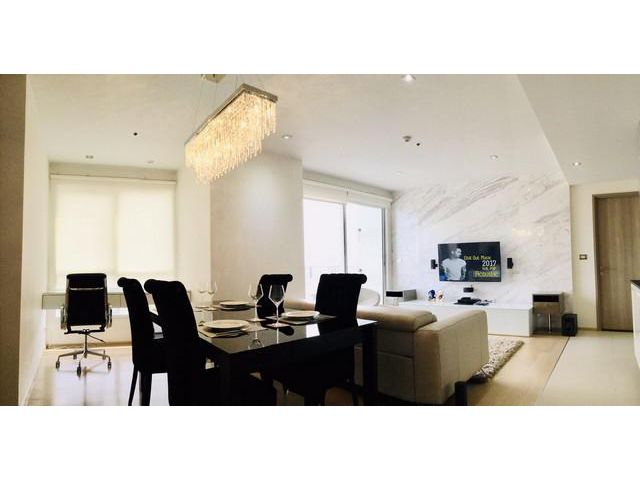 Luxury condo 2bedrooms for rent at HQ Thonglor.