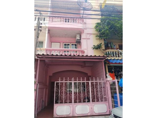 รหัสทรัพย์ B0862 ทาวเฮาส์ 3 ห้องนอน ลาซาล ซอย 1