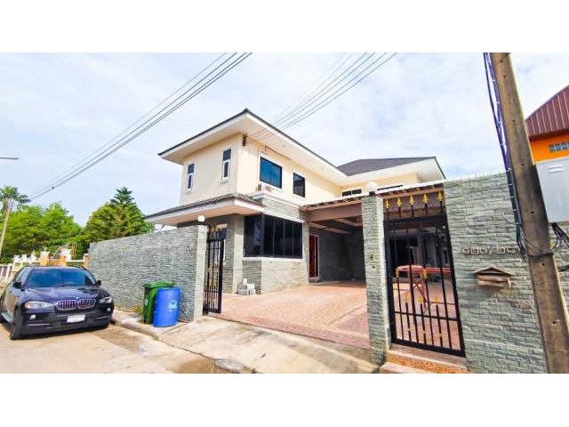 รหัสทรัพย์ B0857 บ้านหลังใหญ่ ถนน กรุงเทพ-ปทุมธานี ต.บางเดื่อ   อ.เมือง  จ.ปทุมธานี