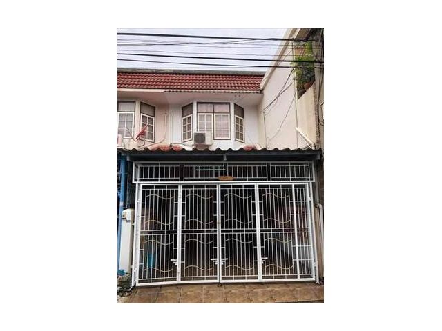ทาวน์เฮ้าส์ 2 ชั้น หมู่บ้านอยู่เจริญ ซ.อินทามระ 41
