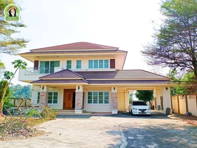 บ้านสวยหรู บนเนื้อที่ไร่เศษ  ใกล้ ม.อุบลฯ