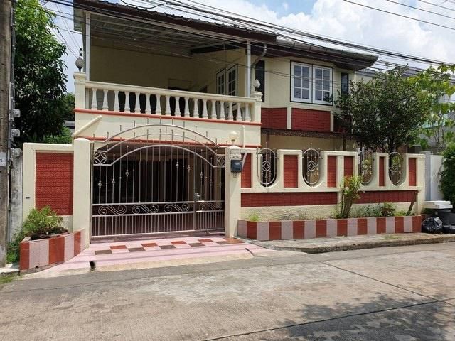 บ้านเดี่ยว2ชั้น 52 ตรว.รามคำแหง116 3นอน 5แอร์
