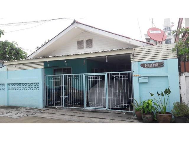 ขายบ้านเดี่ยว 1 ชั้น ซ.ประดิษฐ์มนูธรรม 12 กทม.