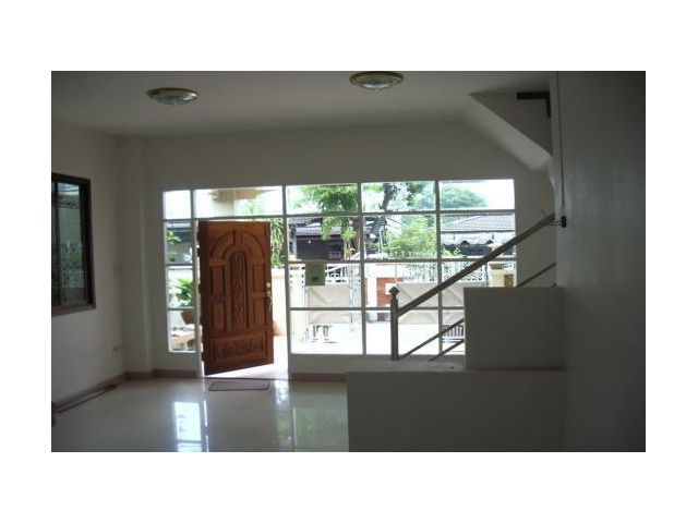 ให้เช่าทาวน์โฮม 3ชั้น ใกล้กับเซ็นทรัลลาดพร้าว,MRTพหลโยธิน,BTSลาดพร้าว ซอยพหลโยธิน19ซอยวิภาวดี 28