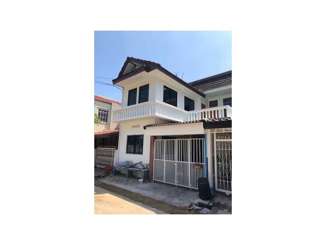ให้เช่าทาวน์เฮ้าส์ 2 ชั้น  ซอยพหลโยธิน 40