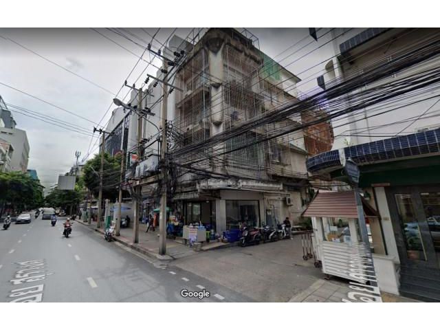 รหัสทรัพย์ B1004 ให้เช่าตึกแถว ริมถนนสุรวงศ์ ปากซอย ทำเลดี