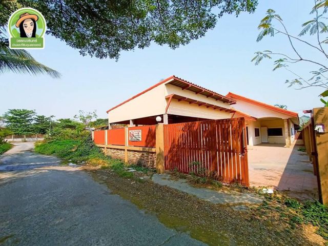 ให้เช่าบ้านหลังใหญ่โซนนิคม/ห้วยวังนอง