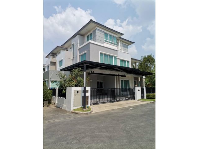 PJH01 ขายและให้เช่าบ้านเดี่ยว 3ชั้น โครงการ แกรนด์ บางกอก บูเลอวาร์ดพระราม 9