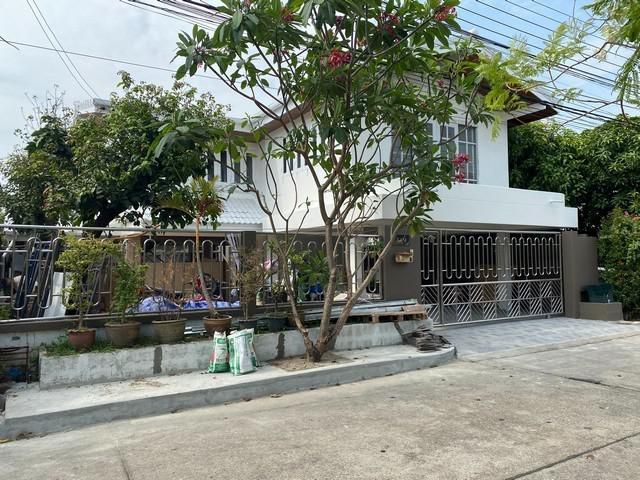 ให้เช่าบ้านเดี่ยว2ชั้นหมู่บ้านสัมมากรรามคำแหง110