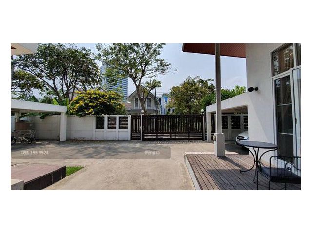 ขาย บ้านเดี่ยว หมู่บ้านเอื้อสุข พัฒนาการ เนื้อที่ 200 ตรว. 3ห้องนอน 3ห้องน้ำ มีห้องแม่บ้าน จอดรถได้2คัน ราคาขาย 35 ลบ.