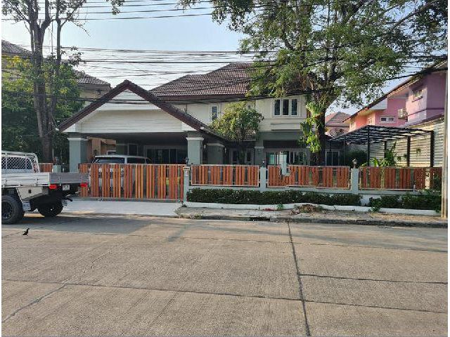 ขาย บ้าน115 ตรว. หมู่บ้านลภาวัน 15​ ราชพฤกษ์