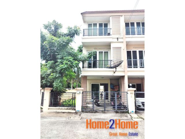 ขาย ทาวน์โฮม 3 ชั้น ห้องมุม คาซ่าซิตี้ ซอยนวลจันทร์ 2 เนื้อที 29.9 วา