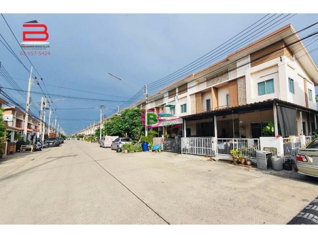 ทาวน์โฮม 2 ชั้น หลังมุม โครงการ เดอะเฟิร์สโฮม ลำลูกกา เนื้อที่ 24.8 ตรว. ปทุมธานี