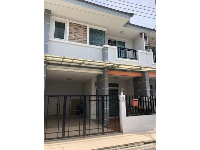 FPL 249  ขายทาวน์เฮ้าส์ 2 ชั้น หมู่บ้านนนท์ธารา2 ถนนนครอินทร์-พระราม5 ใกล้ รร.อนุบาลเด่นหล้า ใกล้ตลาดสดพระราม5